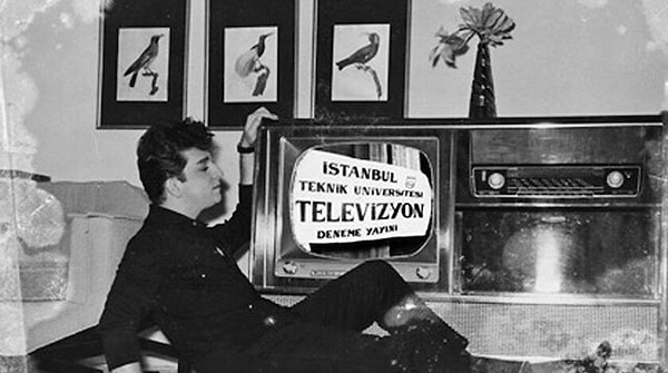 5. Dünyada ilk resmi televizyon yayını hangi tarihte gerçekleşti?