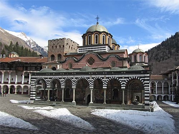 10. Rila Manastırı'nda içsel huzuru bulun.