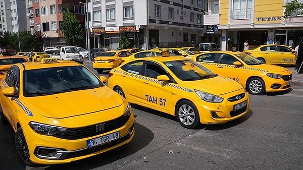 İstanbul'da uzun zamandır devam eden yetersiz taksi sorunu çözmek için sınırlı bir adım atılmıştı.