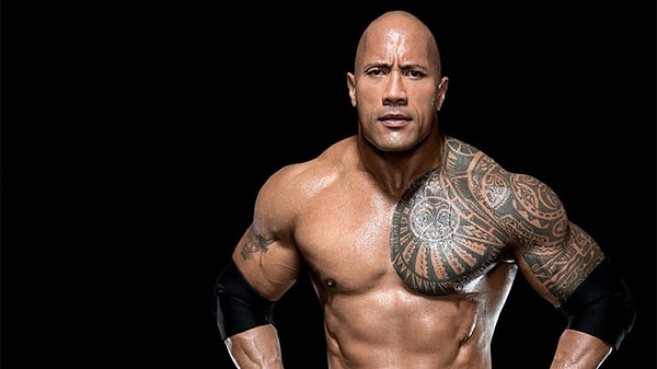 Amerikalı aktör Dwayne Johnson'ı hepimiz kaslı ve gösterişli yapısıyla tanıyoruz. Eski bir profesyonel güreşçi olan 52 yaşındaki Johnson, 'Kaya' lakabıyla tanınıyor.