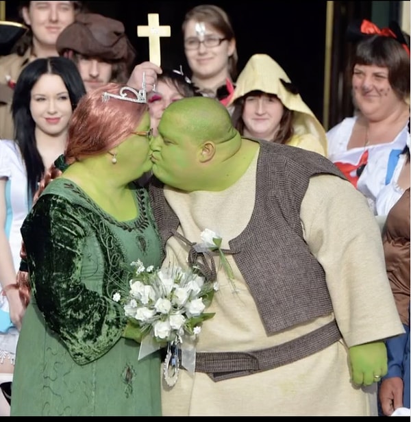 Fakat geçtiğimiz günlerde bir çiftin yaptığı Shrek temalı düğün gündem oldu.