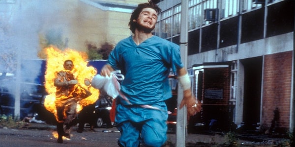 28 Days Later (2002) ve 28 Weeks Later (2007) filmlerinin devamı olan '28 Years Later' 2025 yılının yaz aylarında vizyona girmek için hazırlıklarını sürdürüyor.