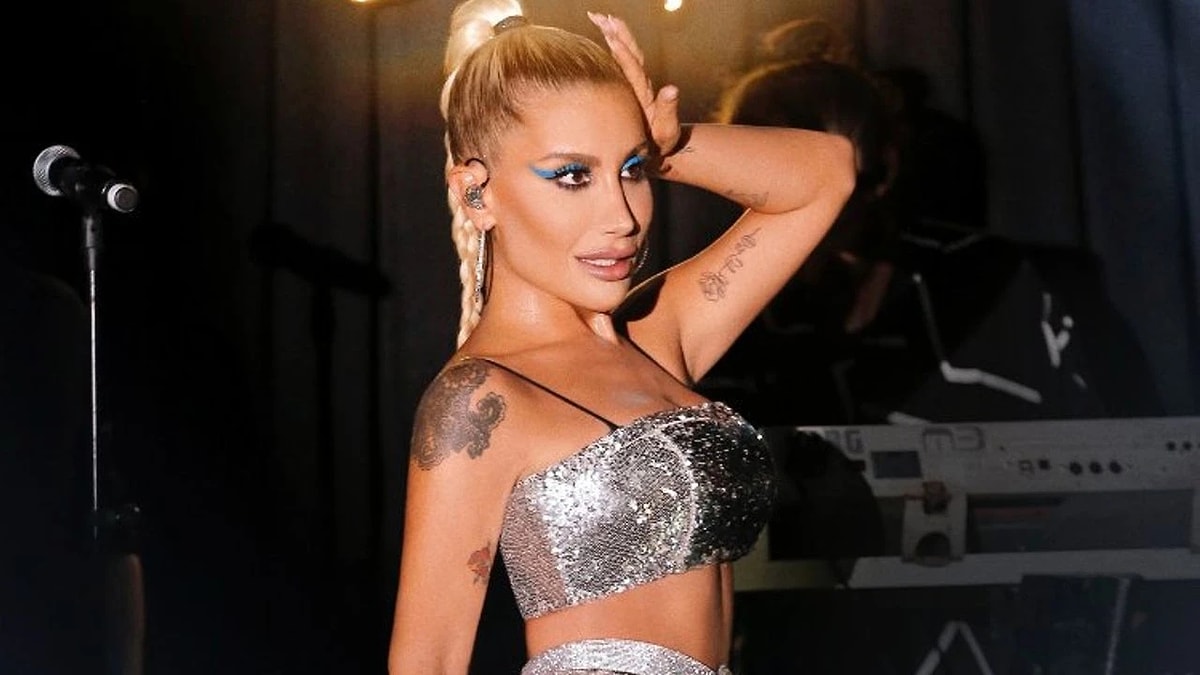 Irem derici #2050042 - uludağ sözlük galeri