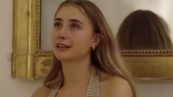 Geçtiğimiz günlerde Lily Philips isimli bir yetişkin film yıldızı, erkek hayranlarıyla birlikte "maraton" gerçekleştirdi.