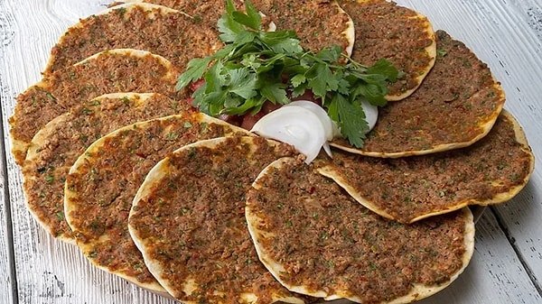 Ev Yapımı Lahmacun!