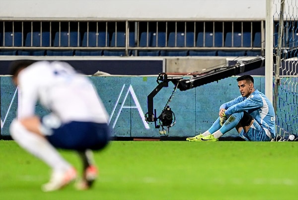 Fenerbahçe 16 maçlık süreçte 3 beraberlik 2 mağlubiyet aldı ve bu 5 maçın da ilk 6'ya karşı olması taraftarlar arasında da tepkiye neden oldu.