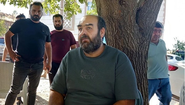 Duruşmayı yerinde takip eden gazeteci Rojda Altıntaş’ın aktardığına göre, Narin’in babası Arif Güran’ın ifadesi sonrasında Nevzat Bahtiyar’ın avukatıyla arasında tartışma başladı.