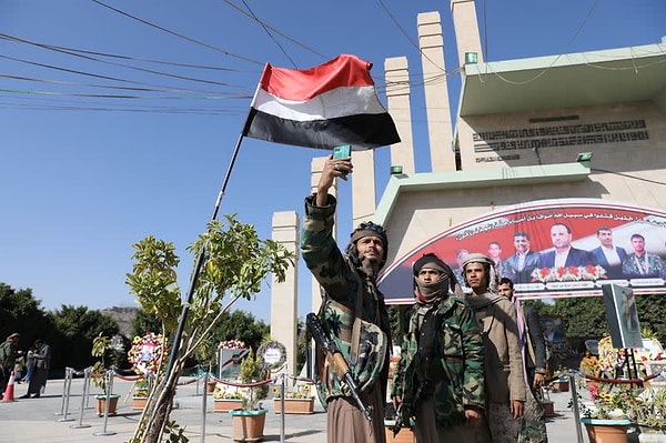 Arap Baharı'nda bu güçle Sana'yı ele geçirdiler ve bu da onları sadece kuzeydeki radikal bir grup olmaktan çıkardı ve Yemen'in geneline yayılan güçlü bir unsur olarak ön plana çıkardı.