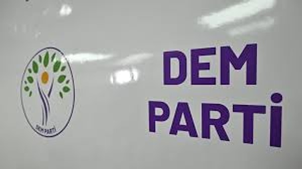 Görüşme sonrası DEM Parti’den yapılan açıklamadan öne çıkanlar şöyle; 👇