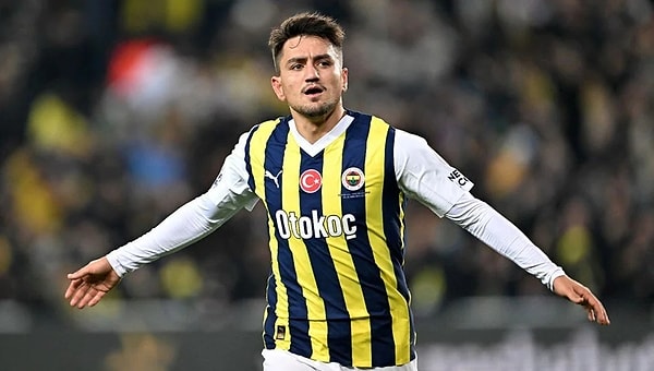 Fenerbahçe'de bu sezon 5 maçta şans bulan Cengiz Ünder, menajerler aracılığıyla Trabzonspor'a da önerilmiş ancak orada da bir ilerleme kaydedilmişti.