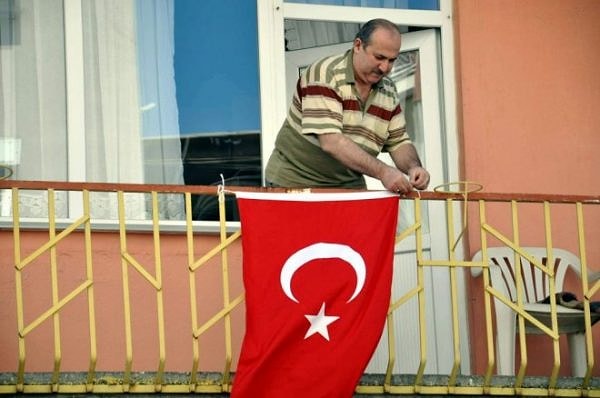 Geldik listenin zirvesine, yani el hijyeni konusunda en temiz iki ülkeye. Yayınlanan verilere göre, Türkiye nüfusunun yüzde 94'ü tuvalete gittikten sonra ellerini yıkıyor. Bu oran, ülkemizi el hijyeni konusunda ikinci sıraya taşıyor.