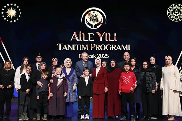 Cumhurbaşkanı Erdoğan Aile Yılı Tanıtım Programında çocuk sahibi olmak isteyenlere ve evlenmek isteyen vatandaşa bir dizi teşvik açıkladı.