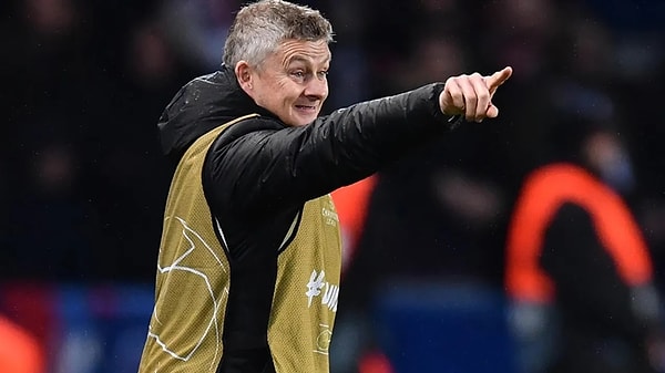 Solskjaer, "Doğru insanlarla birlikte yeterince heyecan verici bir şey olması gerekiyor. Şu anda o kadar iyiyim ki olduğum yerden ayrılmayı seçmem için beni yeterince tetikleyecek bir şey olması gerekiyor." açıklaması yapmıştı.