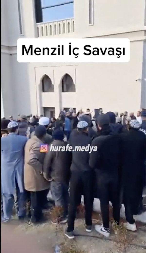 Geçen günlerde Menzil’de cemaat kavgası cami bahçesine taşınmış, müritler taşlı sopalı kavga etmişti. Olay yerine jandarma ekipleri sevk edilmişti.