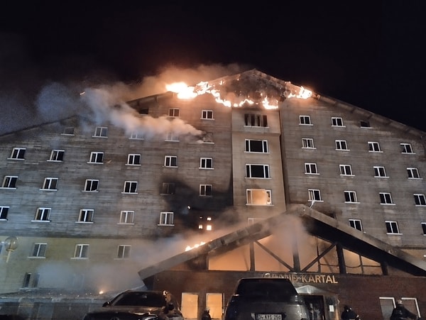 Yarıyıl tatili olması sebebiyle otelin dolu olduğu öğrenilirken, 234 kişinin konakladığı ifade edildi.