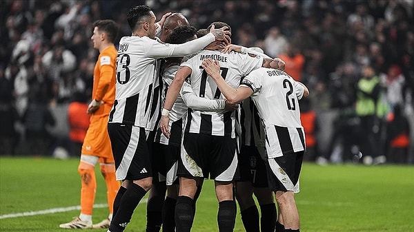 Beşiktaş, yeni teknik direktörü Ole Gunnar Solskjaer'le çıktığı ilk maçında İspanyol ekibi Atlhletic'i 4 golle mağlup etmeyi başardı.