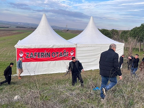 Zafer Partililer, Ümit Özdağ’ın tutuklanması sonrasında Silivri Cezaevi önünde çadır kurmuştu.