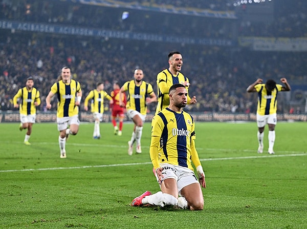 Fenerbahçe, Süper Lig'in 21. haftasında zirve için oldukça kritik olan Göztepe karşılaşmasından 3-2'lik galibiyetle ayrılmıştı.