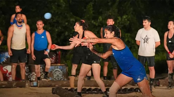 Survivor'da geçtiğimiz gün herkesi korkutan bir an yaşandı.