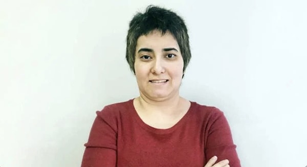 Beş aydır tutuklu olarak cezaevinde bulunan Ekmekçi bugün İstanbul 24’üncü Ağır Ceza Mahkemesi’nde hakim karşısına çıktı.