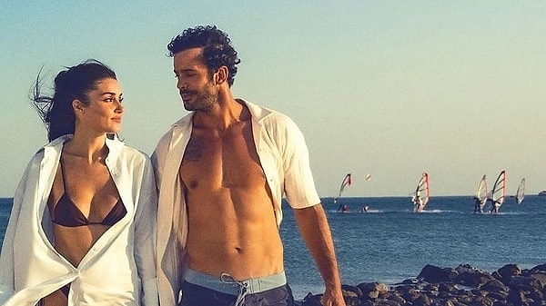 Hande Erçel ve Barış Arduç'un başrollerini paylaştığı "Rüzgara Bırak" filmi daha yayınlanmadan ilgi odağı oldu. İkilinin partnerlikleri çok beğenildi.