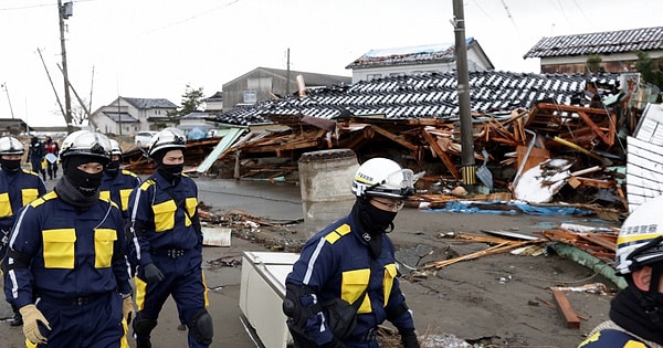 Deprem deyince ilk akla gelen ülkelerden biri olan Japonya ile başlayalım. Keza kendilerinin aldığı önlemler, bütün dünyaya ders verebilecek seviyede.