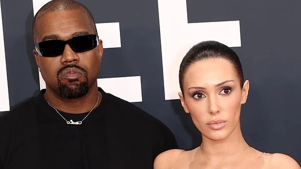 Son zamanların tartışmalı ikilisi Kanye West ve Bianca Censori, Grammy Ödül Töreni'ndeki kırmızı halı görünümleriyle dünya gündemine bomba gibi düştüler.