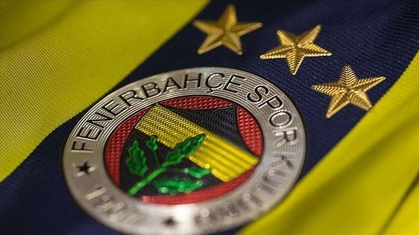 Adana Demirspor'un sahadan çekilmesine bir açıklama da Fenerbahçe'den geldi.