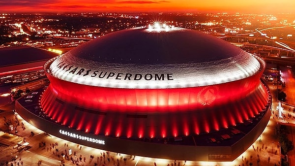 ABD'nin en büyük spor organizasyonlarından Amerikan Futbolu Ligi'nin (NFL) şampiyonluk mücadelesi Super Bowl geçtiğimiz gece New Orleans'taki Caesars Superdome'da gerçekleşti.