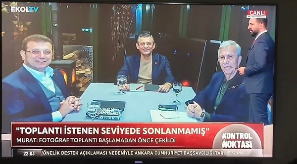 Mansur Yavaş’ın sobaya uzak oturduğunu belirterek Özgür Özel ile Ekrem İmamoğlu’nun arasındaki ortaklığı vurgulamak istemişti.