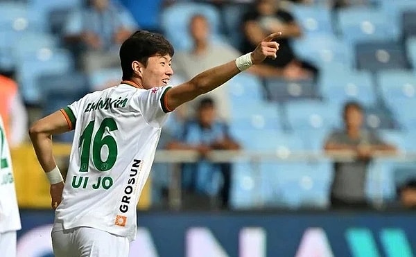 Alanyaspor forması giyen Hwang Ui-jo ülkesi Güney Kore'de hangi suçtan ceza aldı?