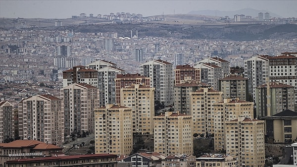 Bu ay sonuna kadar 81 ilde sosyal konut kampanyası yürürlüğe girecek ve vatandaşlar uygun vade oranlarıyla konut sahibi olabilecek.