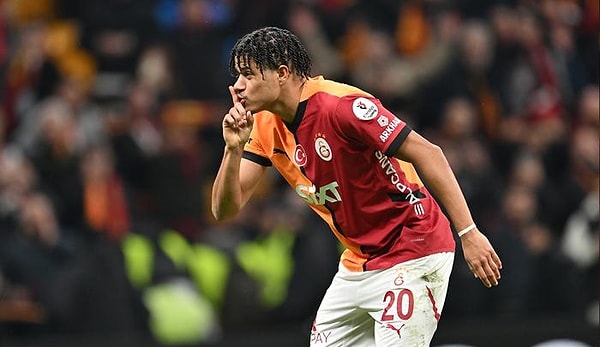 Galatasaray’ın yaz transfer döneminde kadrosuna kattığı Gabriel Sara, bu akşam oynanacak Fenerbahçe derbisi öncesinde Globo’ya açıklamalarda bulundu