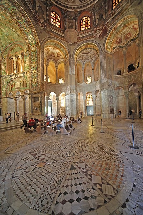 14. San Vitale Bazilikası, Ravenna