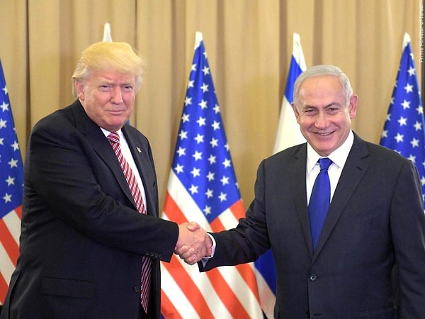 Trump'ın geçtiğimiz ay Oval Ofis'te İsrail Başbakanı Benjamin Netanyahu ile yaptığı görüşme sırasında da ödül gündeme gelmişti!