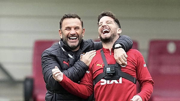 Dries Mertens, Okan Buruk'a kararını açıkladı.