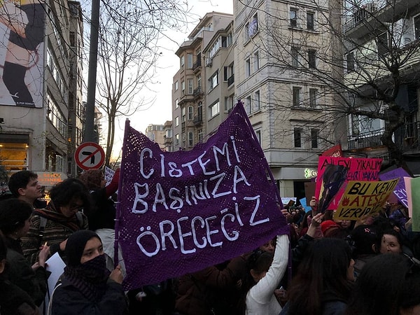 8 Mart Dünya Kadınlar Günü: Feminist Gece Yürüyüşü'nde Kadınların Gücü