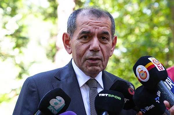 "Irkçı söylemlerde bulunan hocalarına da alkış tutuyorlar"