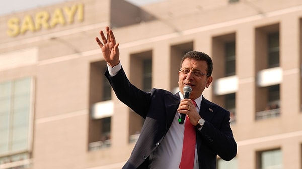 Ekrem İmamoğlu, 23 Mart'ta CHP'nin Cumhurbaşkanı adayını belirleyeceği ön seçim öncesi adaylığını resmen duyurmuştu.