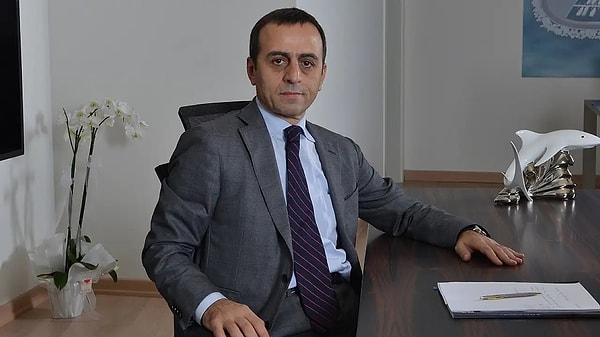 İstanbul Cumhuriyet Başsavcılığınca, İBB Başkanı Ekrem İmamoğlu ve 99 şüpheli hakkında çeşitli suçlardan başlatılan soruşturmalar sürüyor.