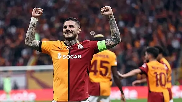 Icardi resmen boşandı ama davalar sürüyor.