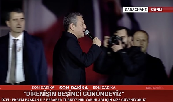 Dilek İmamoğlu'ndan sonra söz CHP Genel Başkanı Özgür Özel'e geçti.