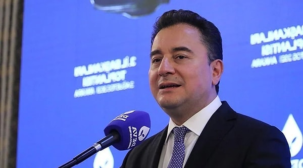 Ali Babacan, Saadet Partisi, Gelecek Partisi ve DEVA Partisi’nin Meclis grubu oluşturmak için kurduğu Yeni Yol Partisi’nin grup toplantısında önemli açıklamlarda bulundu.