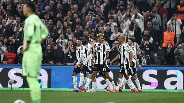 Beşiktaş, 2-1'lik skorla Galatasaray'ın bu sezonki yenilmezlik serisine son vermişti Görseli