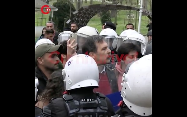 Erkan Baş bu süreçte yaşananlara en çok tepki gösterenlerden biriydi. Gülhane Parkı'nda bir araya gelen TİP'li öğrenciler ve TİP Genel Başkanı Erkan Baş, ablukaya alındı. 12'si çocuk toplam 47 kişi gözaltına alındı.