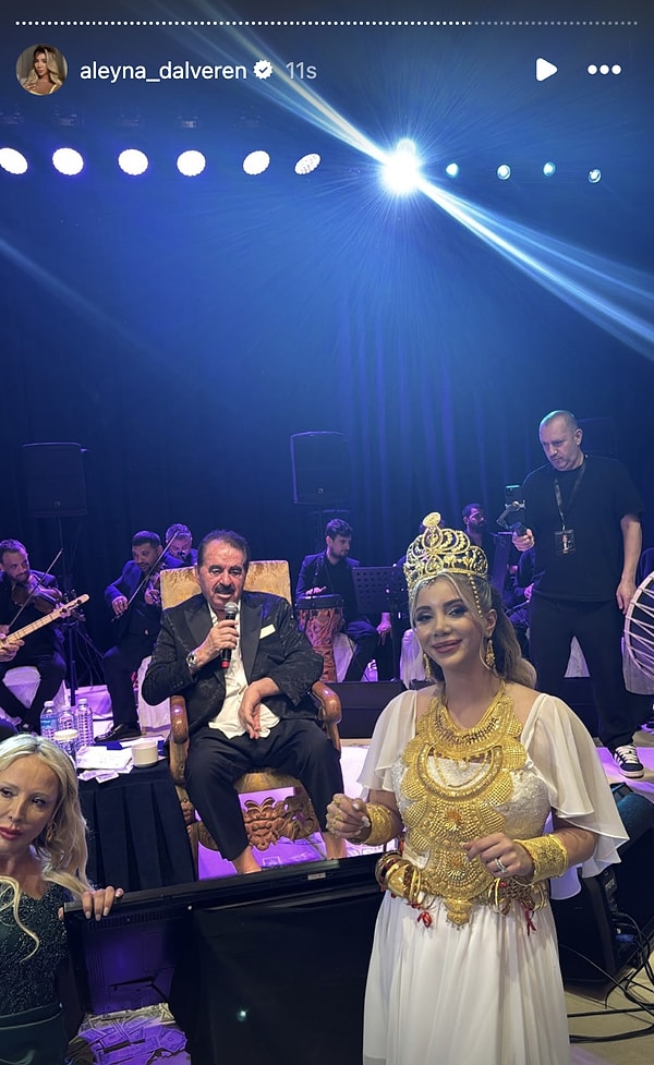 Ancak geceyi asıl unutulmaz kılan şey, düğüne katılan birbirinden ünlü isimlerdi.