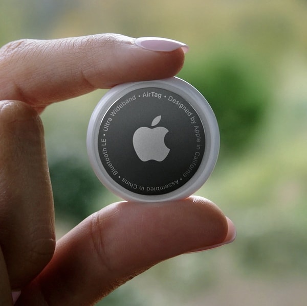 12. Apple AirTag – Eşyaların Nerede Olduğunu Hep Bilin