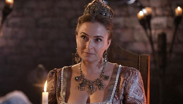 Ceyda Düvenci'nin Güncel Projeleri