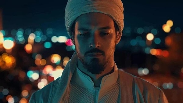 7. Ünlü yapımcı Faruk Turgut'un Kızıl Goncalar hakkındaki yorumlar gündem oldu.