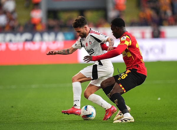 Beşiktaş, puan kayıplarının ardından Göztepe deplasmanına çıktı. Görseli
